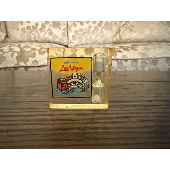 Vintage Fabulous Las Vegas Sandglass Timer Souvenir - 2.25" X 2.25" - Picture 3 of 6